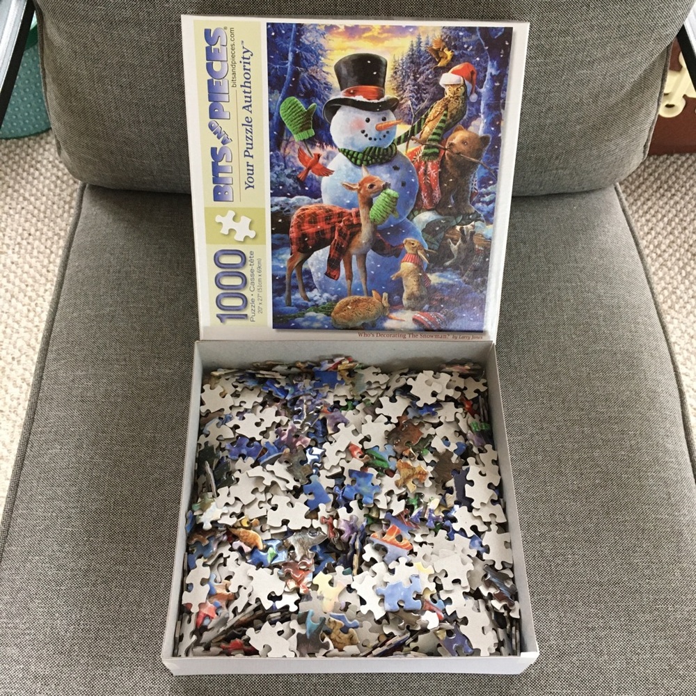'Who's Decorating the Snowman?' 1000 Piece Puzzle MADE 2X/COMPLETE - Picture 2 of 5